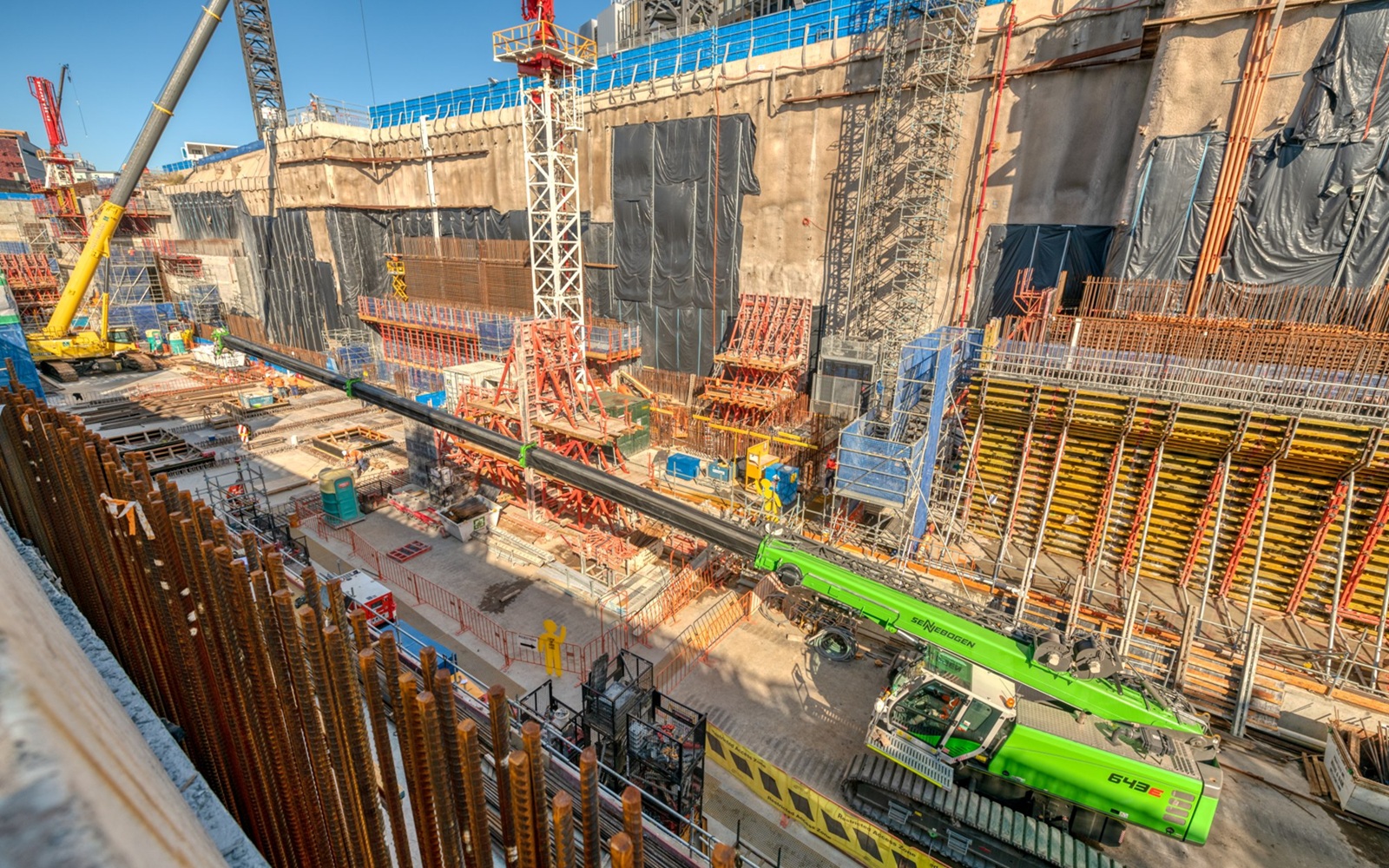 Inner-city rail station structures — Brisbane, QLD